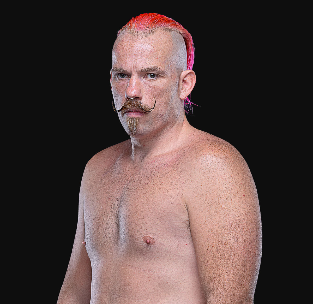 Lyndon Knowles Hero 1200x1165
