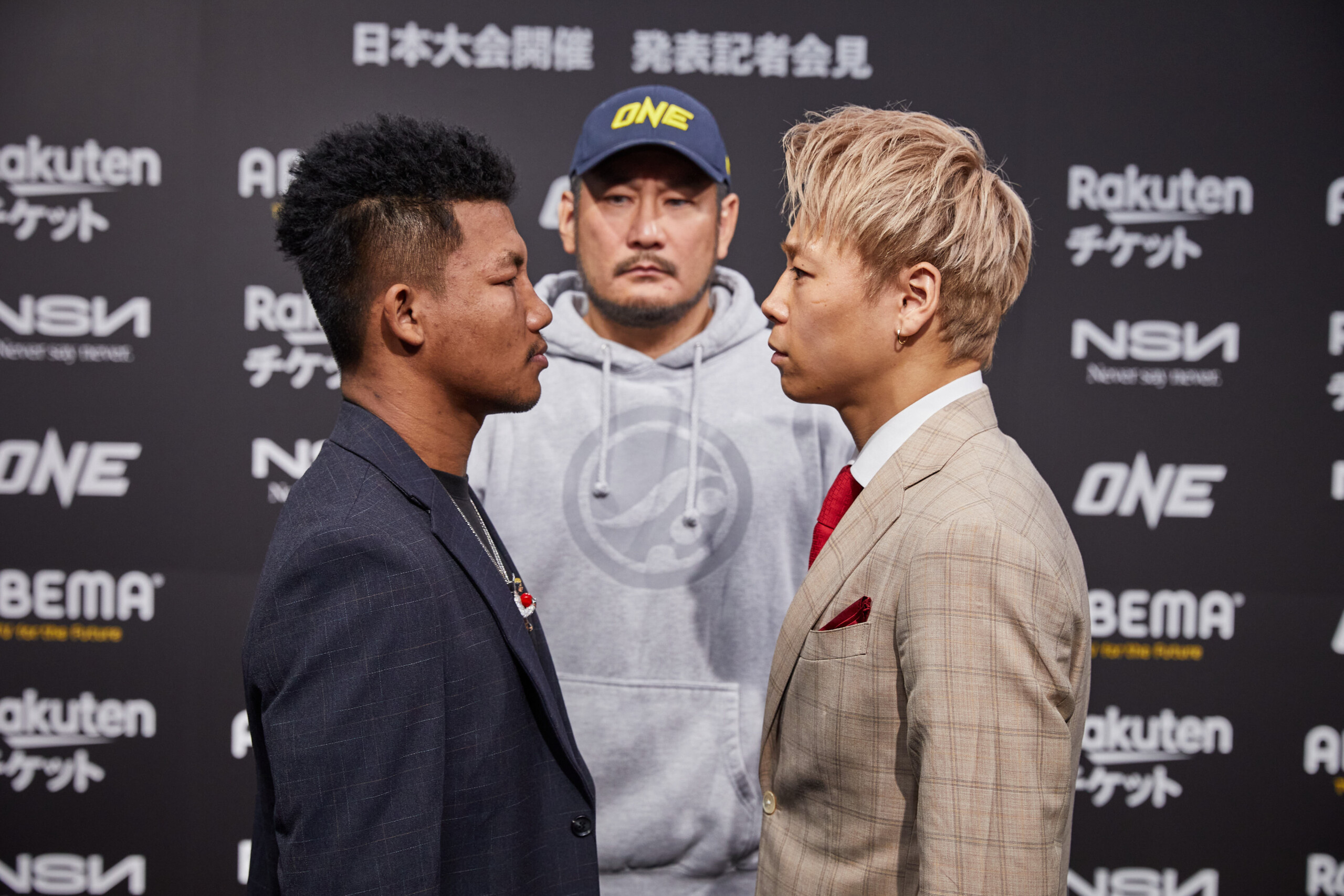 Rodtang Jitmuangnon faces off with Takeru Segawa at the ONE 165 Press Conference