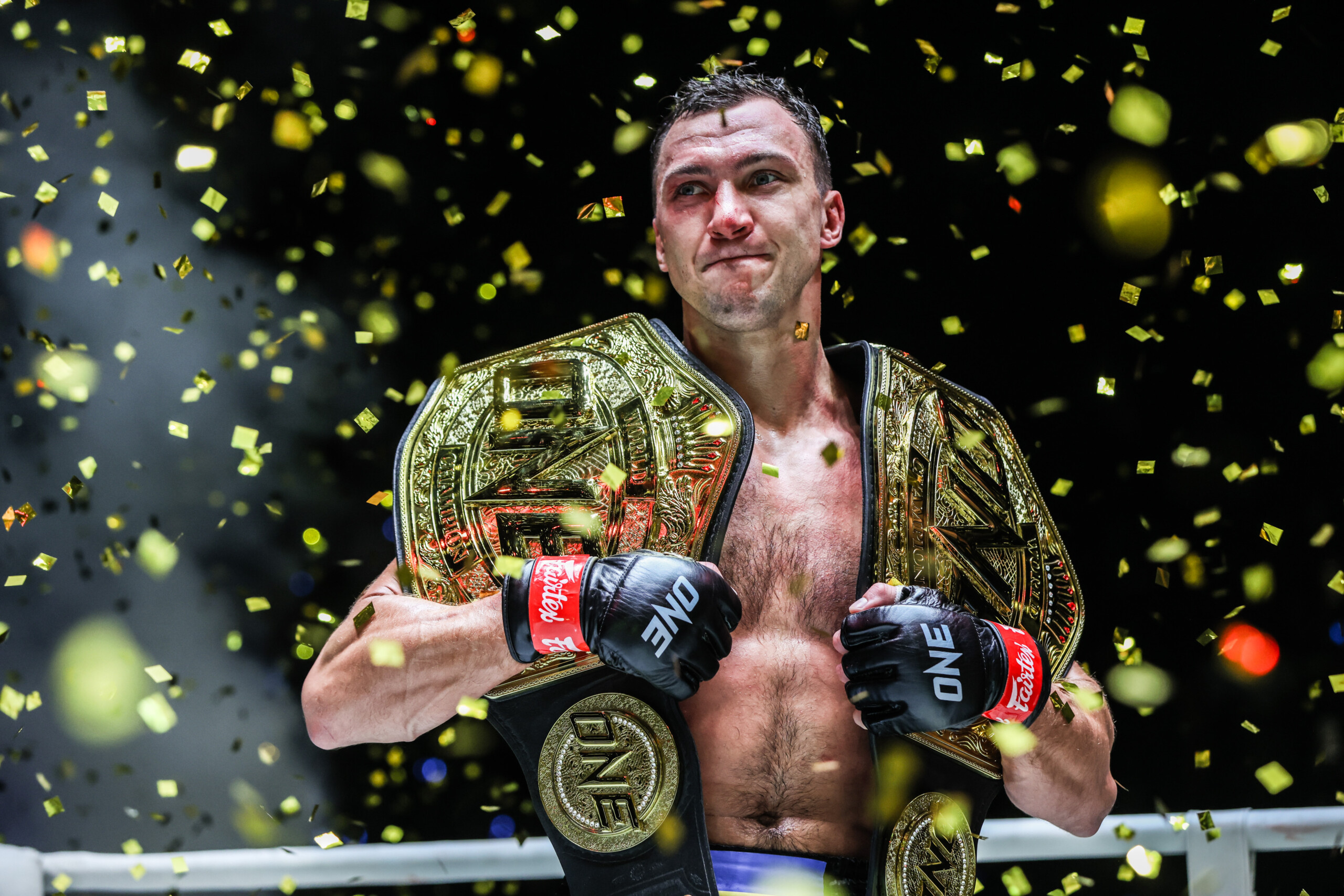 Roman Kryklia Alex Roberts ONE Fight Night 17 30 scaled