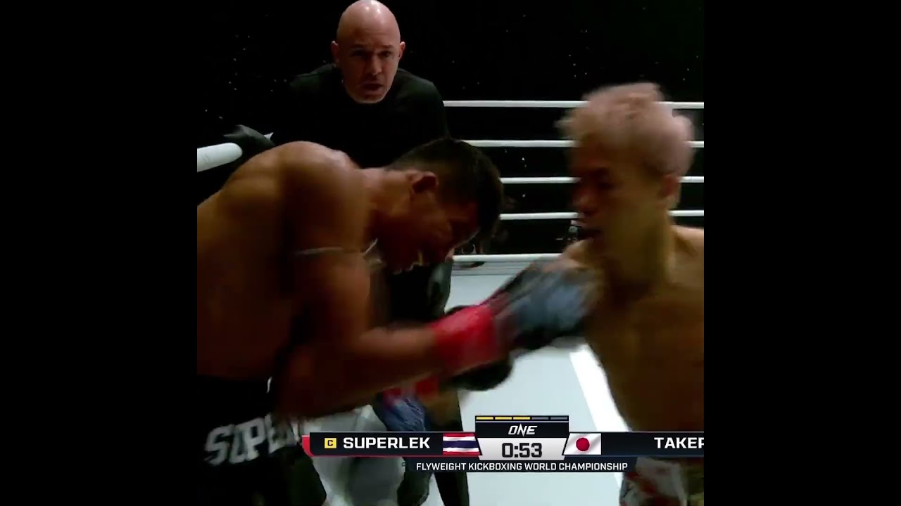 Takeru puts Superlek on the ropes in Round 3!